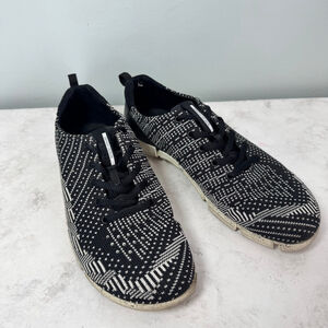 Ecco Intrinsic Karma Black White Knit & Leather Sneakers Size 8